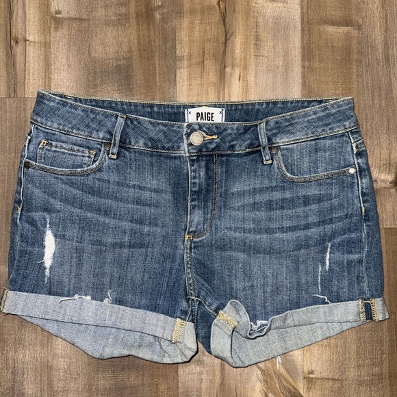 Paige Amari Distressed Cuffed Denim Women’s Shorts Size 28 Medium Wash - Picture 1 of 8
